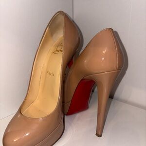 Christian Louboutin Beige Bianca leather pumps